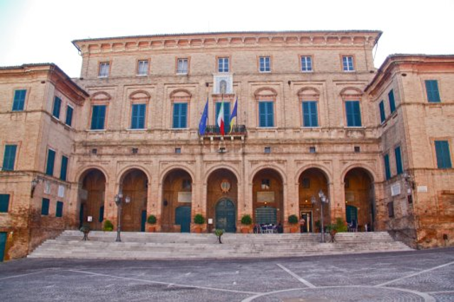 Avviso di chiusura al pubblico degli uffici comunali per i giorni di martedì pomeriggio 5, 12 e 19 agosto 2025